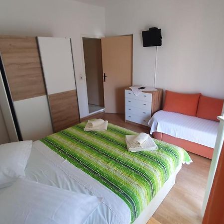Violet Appartement Banjol Buitenkant foto