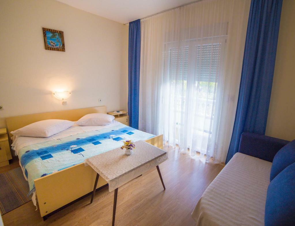 Violet Appartement Banjol Buitenkant foto