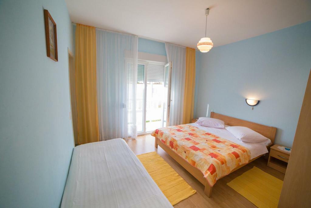 Violet Appartement Banjol Buitenkant foto