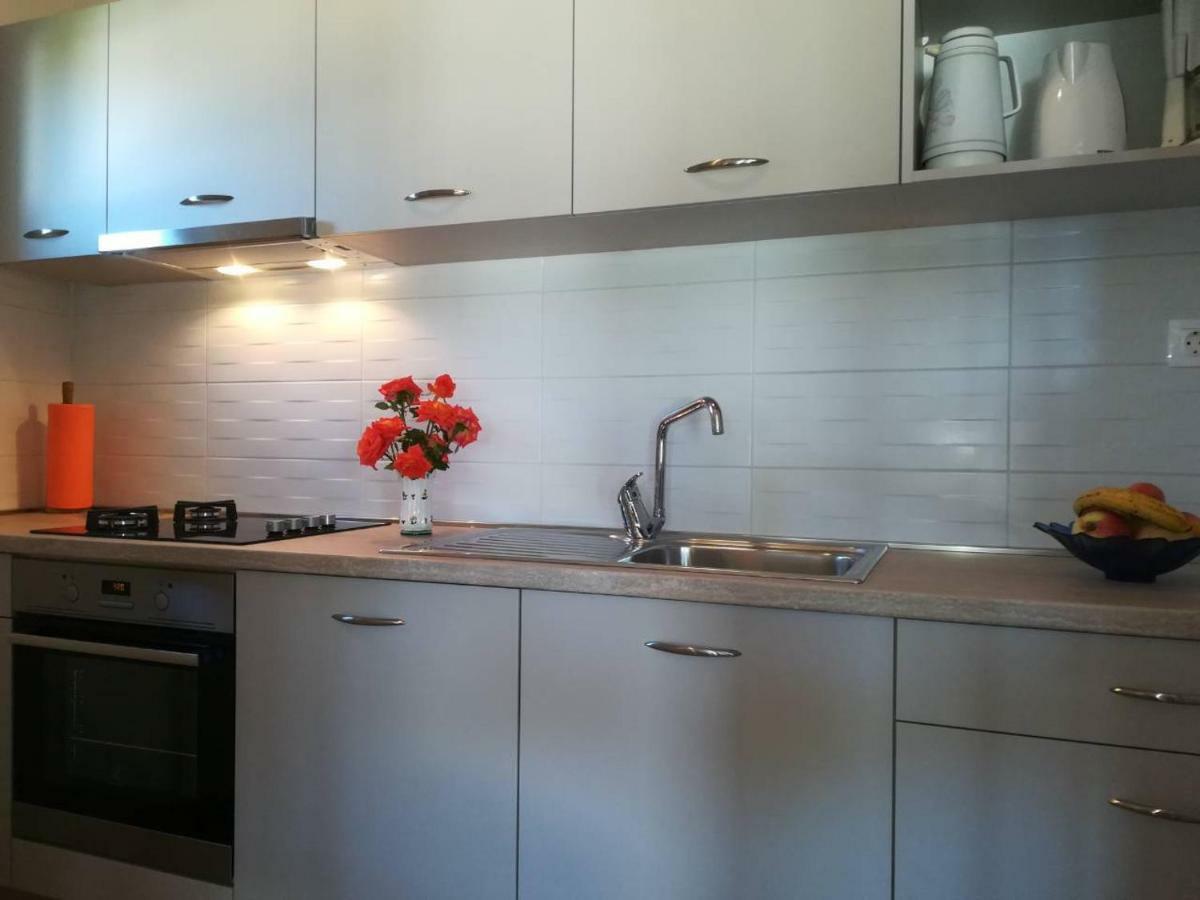 Violet Appartement Banjol Buitenkant foto