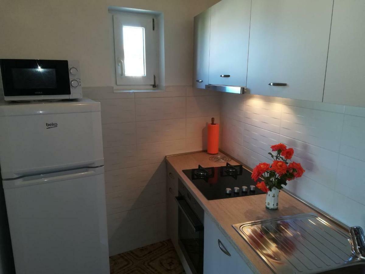 Violet Appartement Banjol Buitenkant foto